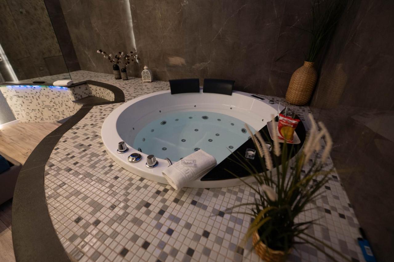 Th Luxury Suite Giardini Naxos Luaran gambar